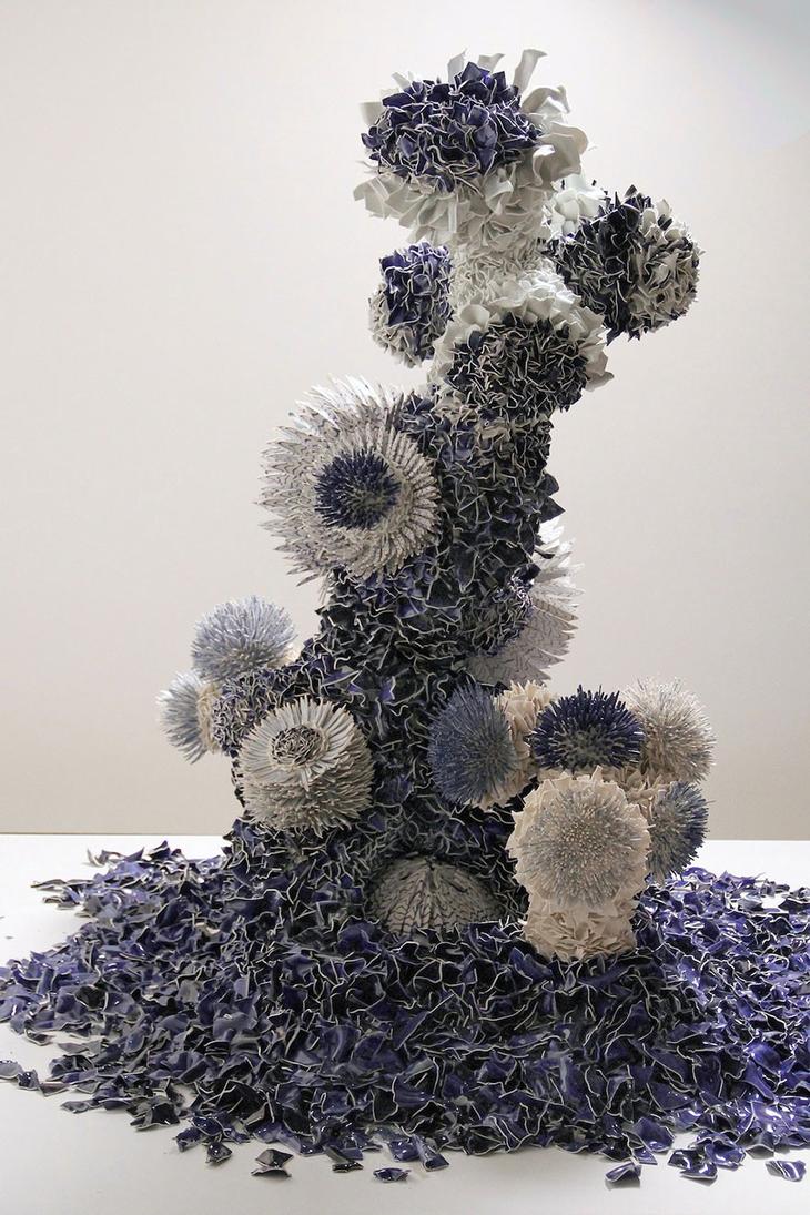 Пион, 2014 осколок, скульптура, фарфор, цветок