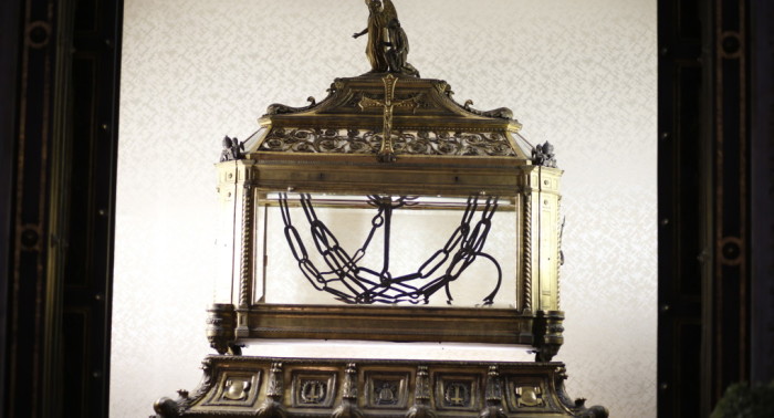 Фото http://www.palomnik.it/wp-content/uploads/2015/01/Verigi-apostola-Petra.jpg