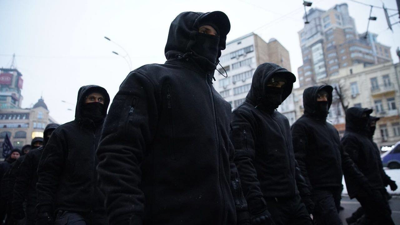 Украинские неонацисты захватили Институт сердца в Киеве