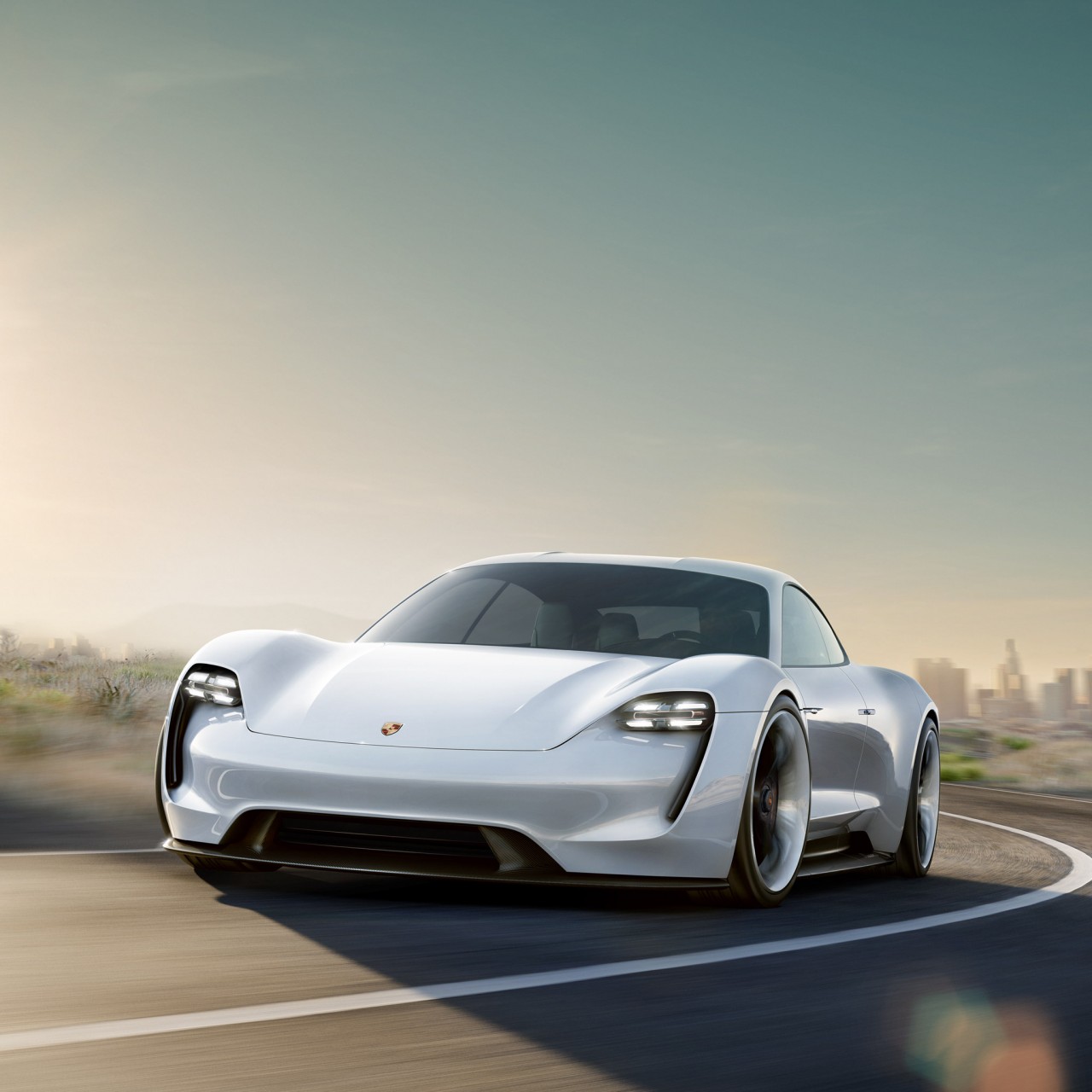 PORSCHE ПОКАЗАЛ НОВЫЙ ЭЛЕКТРОКАР «MISSION E» PORSCHE ПОКАЗАЛ НОВЫЙ ЭЛЕКТРОКАР «MISSION E»