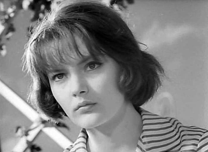 Марианна Вертинская в фильме *Високосный год*, 1961 Марианна Вертинская в фильме *Високосный год*, 1961