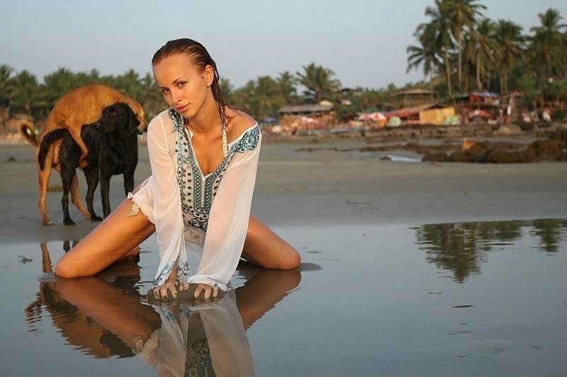 26 безумных фотографий девушек, которые не должны были попасть в интернет (26 фото)