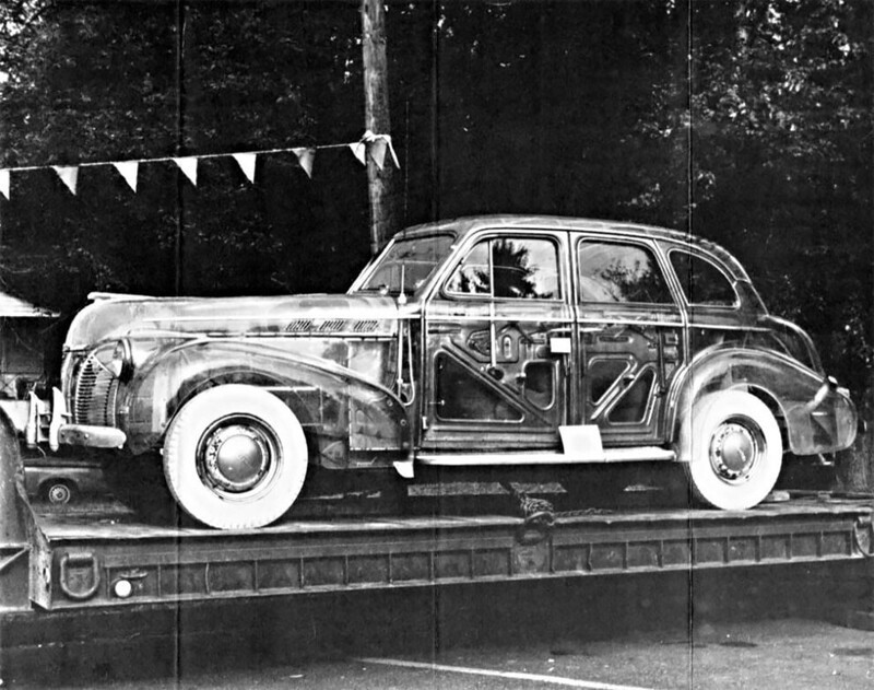 Как выглядит автомобиль-призрак Pontiaс Plexiglas 1939 года