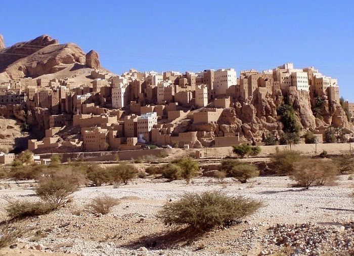 Al-Hajarayn - одно из древнейших поселений в Йемене.