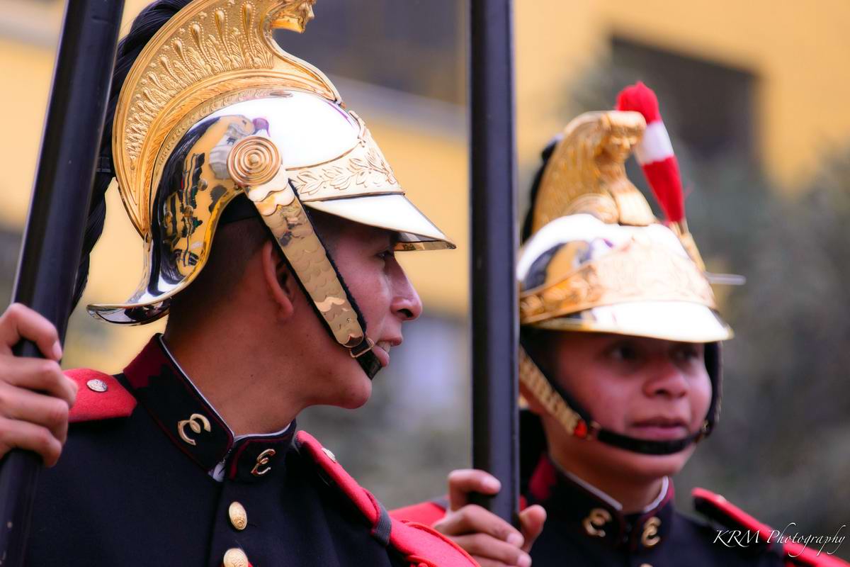 Драгуны с конскими хвостами: Президентская гвардия Перу (8)