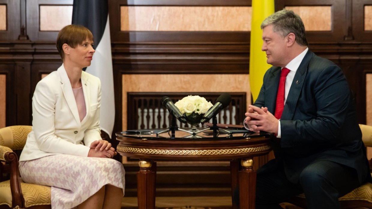 Политолог рассказал, как Порошенко и президент Эстонии оконфузились на встрече в Киеве