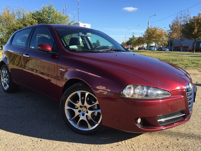 АВТОПОХВАСТУШКИ. Alfa Romeo 147: мы ведь любим итальянские вещи... АВТОПОХВАСТУШКИ. Alfa Romeo 147: мы ведь любим итальянские вещи...