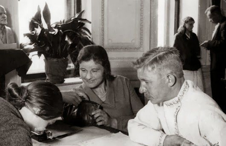 Почему в СССР в 1920-х годах отменили свадьбы