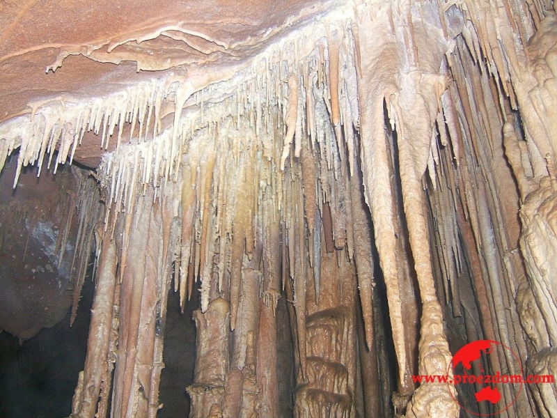 Corvo Cave - a caverna mais profunda do mundo Corvo Cave, Abkhazia, no mundo, caverna