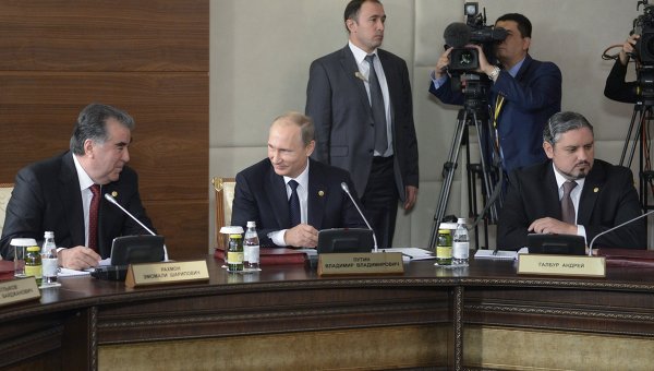 Путин назвал временные рамки операции ВКС РФ в Сирии