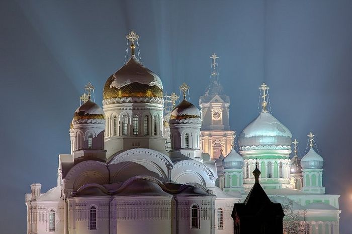 Дивеево. Сокрытая столица Святой Руси Дивеево. Сокрытая столица Святой Руси
