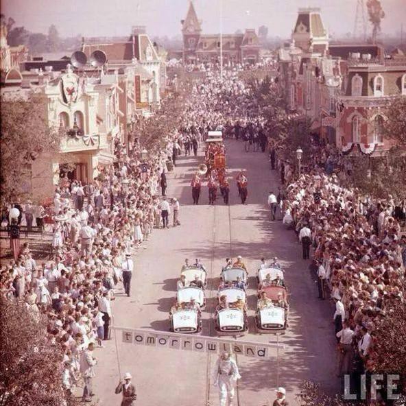3. Диснейленд в день открытия.1955 год. 3. Диснейленд в день открытия.1955 год. история, неизвестные фото, фото