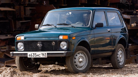 АВТОВАЗ сократил линейки комплектаций Lada Largus и 4x4