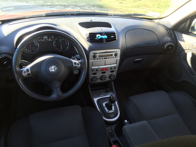 АВТОПОХВАСТУШКИ. Alfa Romeo 147: мы ведь любим итальянские вещи... АВТОПОХВАСТУШКИ. Alfa Romeo 147: мы ведь любим итальянские вещи...