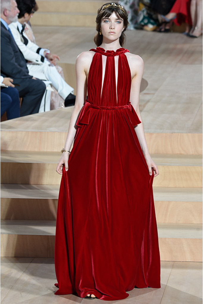 Мистический Рим в коллекции Valentino осень 2015 Couture Мистический Рим в коллекции Valentino осень 2015 Couture