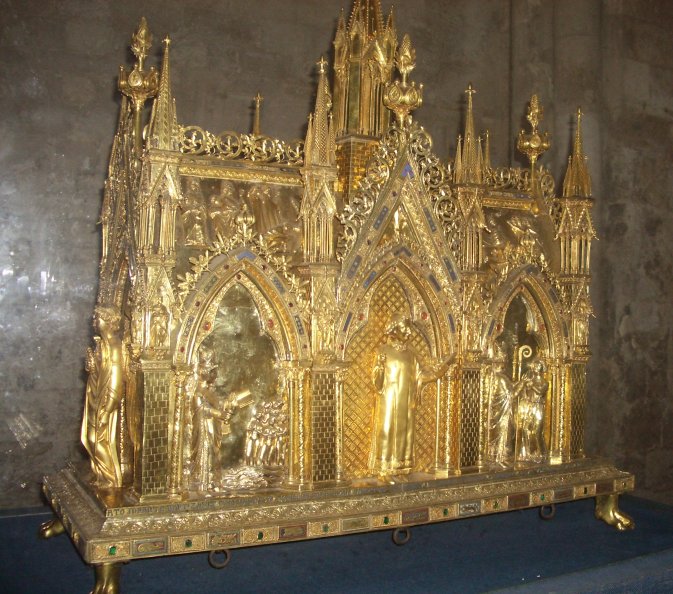 Chasse_saint_taurin.jpg Chasse_saint_taurin.jpg