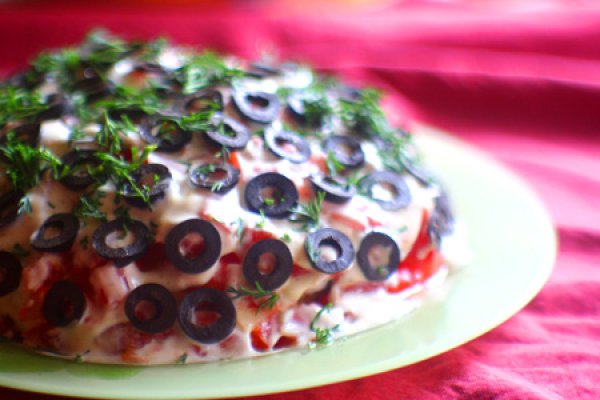 Салат с грибами и помидорами