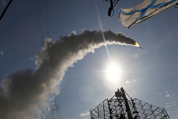 И тут вдруг заговорит РОССИЯ