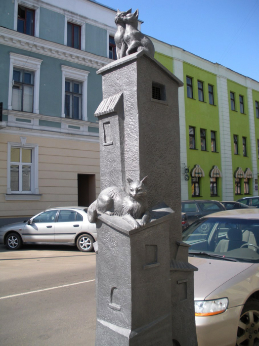 Коты на крыше, официальное название «Старый город». / Фото: www.russoturista.ru Коты на крыше, официальное название «Старый город». / Фото: www.russoturista.ru
