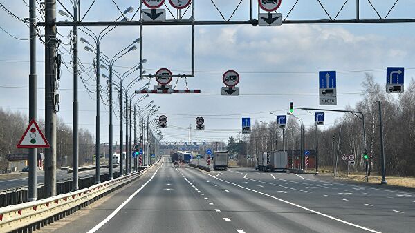 Пункт пропуска Редьки-Красная горка на трассе М1 на белорусско-российской границе Пункт пропуска Редьки-Красная горка на трассе М1 на белорусско-российской границе