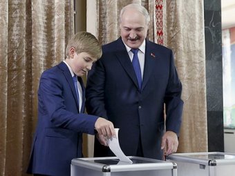 На выборах в Беларуси лидирует Александр Лукашенко - экзит-поллы