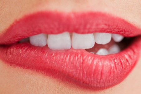 7 признаков того, что женщина выглядит неухоженно 7 признаков того, что женщина выглядит неухоженно