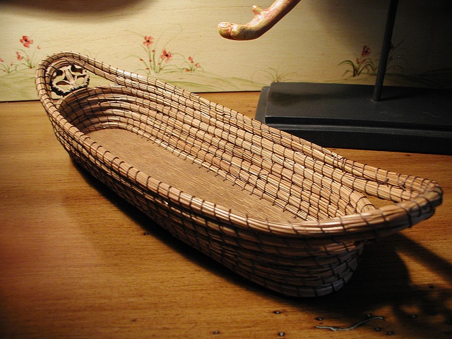 Корзины и вазы из сосновых иголок
