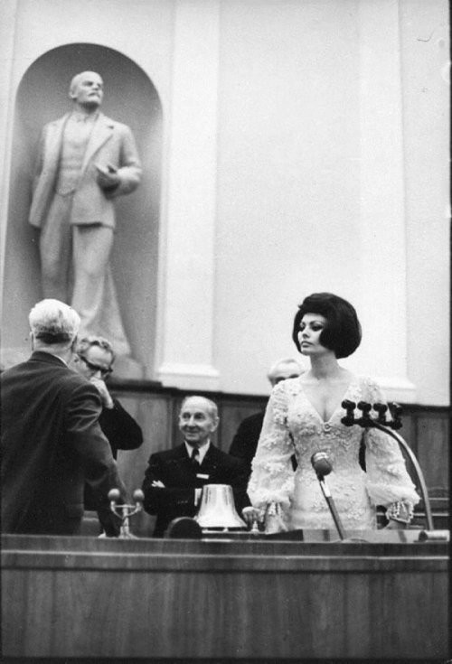 Софи Лорен в Муниципальном Кремлёвском замке, 1965 г. история, редкие, фото