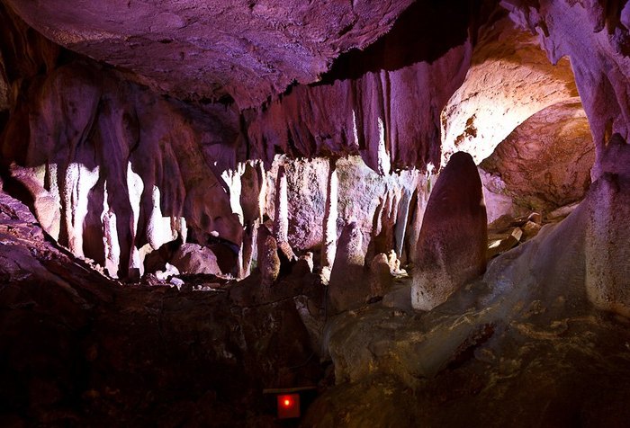 Мраморная пещера входит в 5-ку красивейших пещер в Европе. Автор фото: Денис Французов