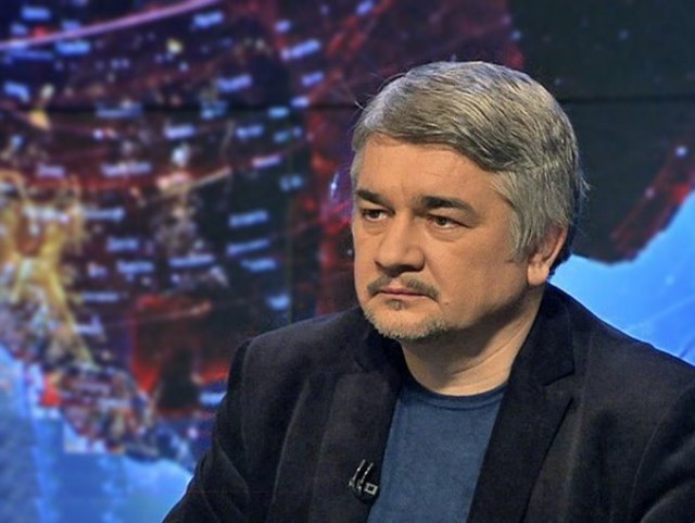 Ищенко рассказал как Россия будет освобождать захваченный Украиной танкер "Механик Погодин" Ищенко рассказал как Россия будет освобождать захваченный Украиной танкер "Механик Погодин"