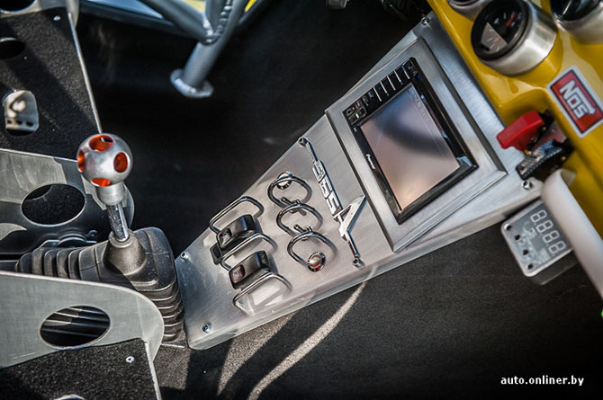 Из Запорожца в спорткар или тюнинг по белорусски (28 фото)