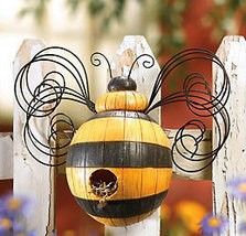 Garden Bumblebee Birdhouse