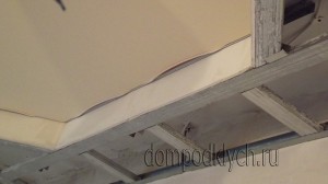 Montazh-natjazhnogo-potolka