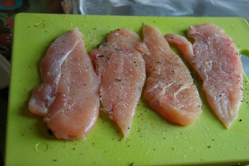Фото к рецепту: Пирожки с курицей и сливочным сыром Фото к рецепту: Пирожки с курицей и сливочным сыром