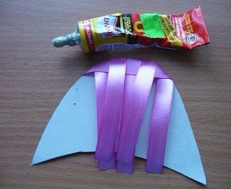 Как делают поделки из лент Как делают поделки из лент