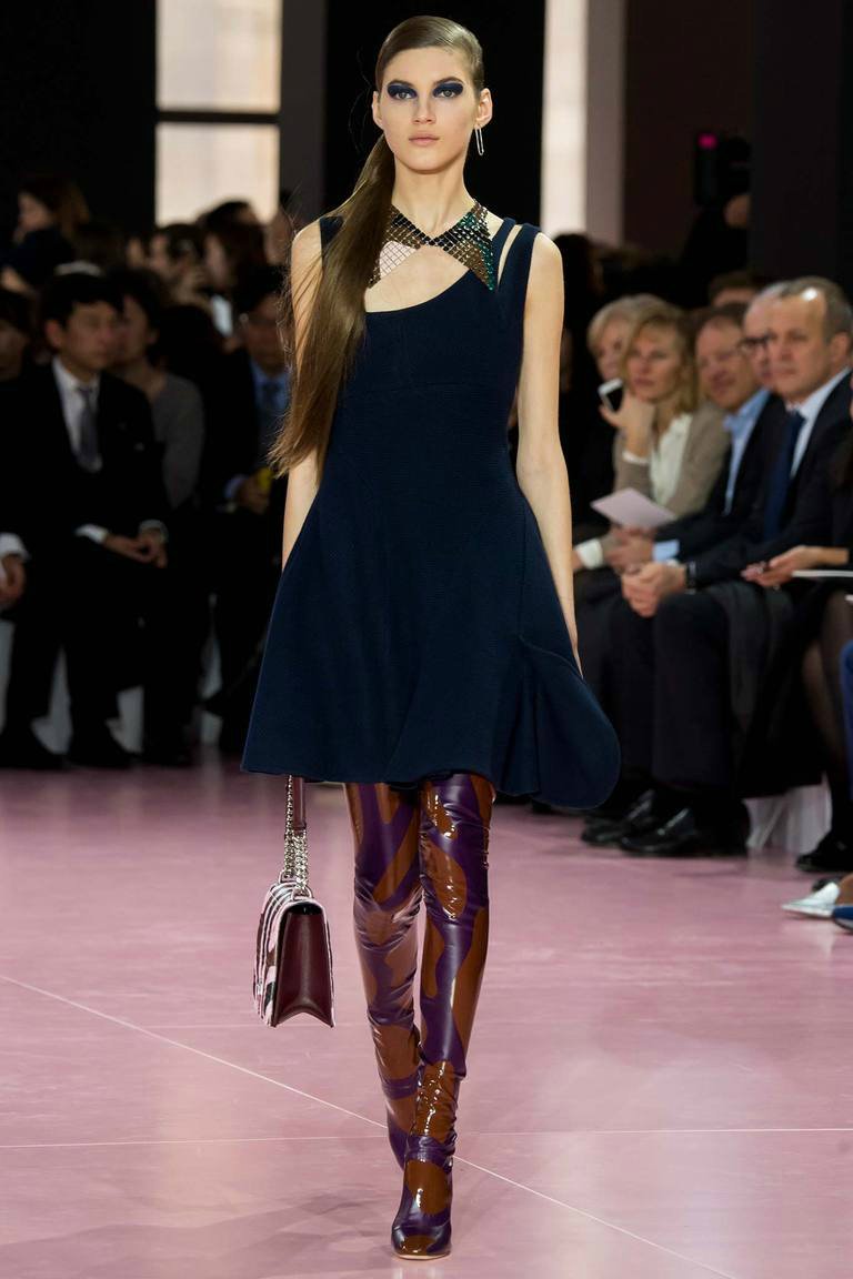 CHRISTIAN DIOR ОСЕНЬ-ЗИМА 2015/2016 CHRISTIAN DIOR ОСЕНЬ-ЗИМА 2015/2016