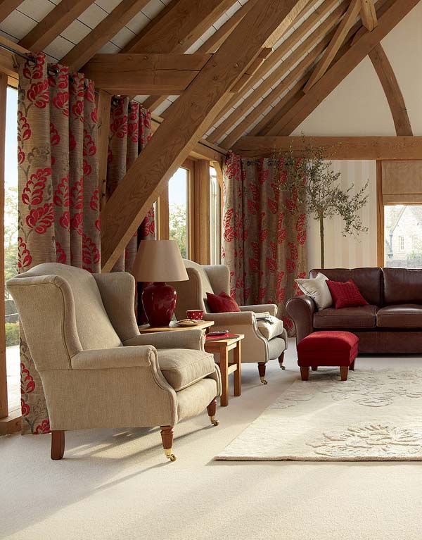   .      Laura Ashley