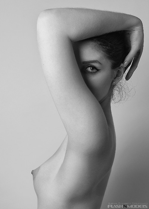 The Lovecats

Karina C by FLASHnMODELS
