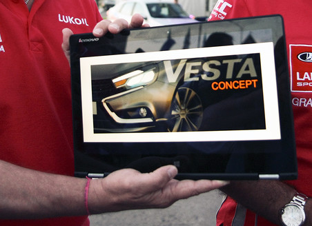Прототип Lada Vesta сфотографировали без камуфляжа во время тестов