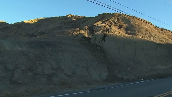 Началось:В районе разлома Сан Андреас произошло смещение почвы Началось:В районе разлома Сан Андреас произошло смещение почвы