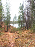 Рис.3. Воронка-озеро от взрыва 3-х ядерных зарядов в 1971 году