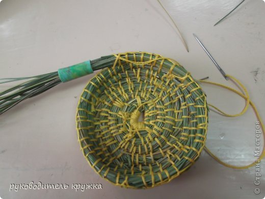 вазы из сосновых иголок