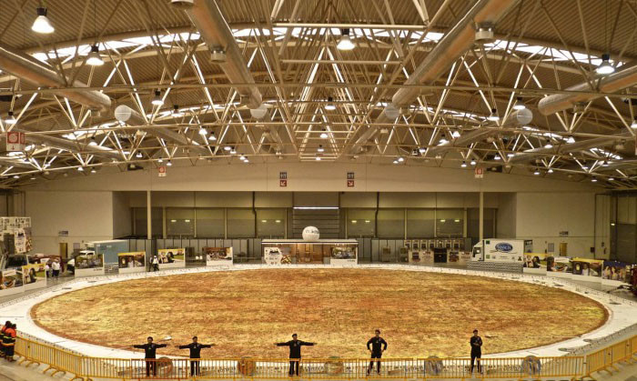Самая большая в мире пицца еда, порция, рекорд