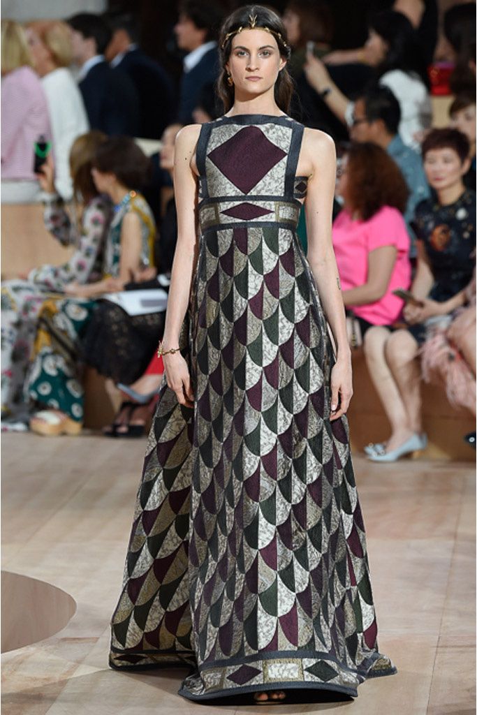 Мистический Рим в коллекции Valentino осень 2015 Couture Мистический Рим в коллекции Valentino осень 2015 Couture