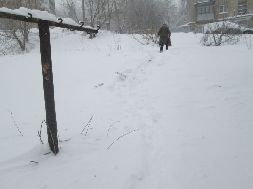 Зима вернулась снег, погода