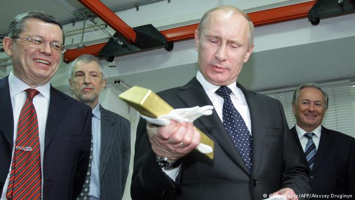 ЦИК: Путин к 5 января потратил на избирательную кампанию 13,4 млн рублей