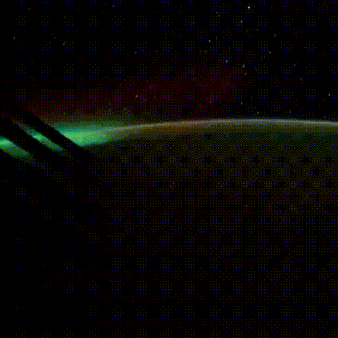 15 лет МКС в 15 гифках от NASA...