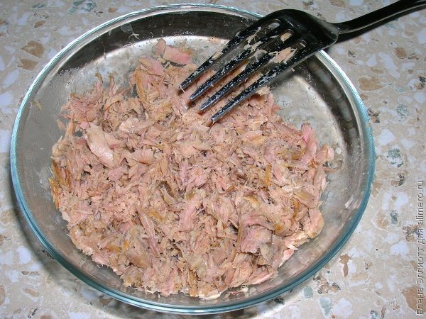 Сырные корзиночки с тунцовым салатом Сырные корзиночки с тунцовым салатом