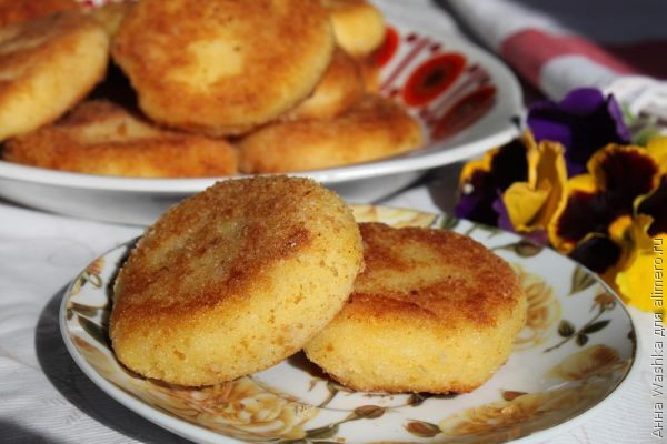 Как сделать манники из манной каши на сковороде Как сделать манники из манной каши на сковороде