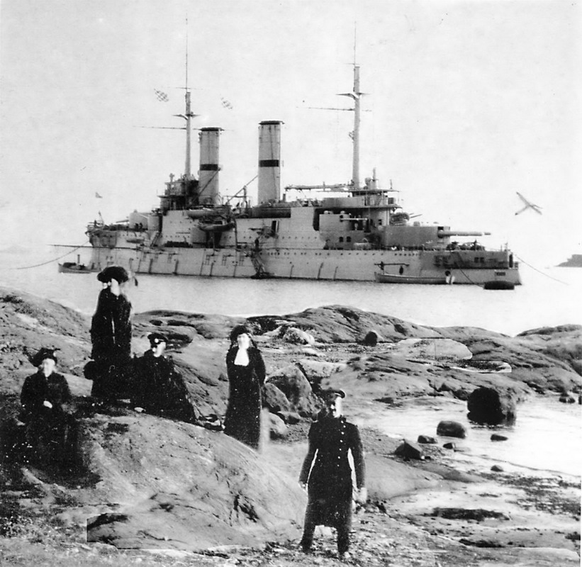 Дореволюционная Россия на фотографиях. Броненосец «Слава»